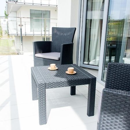 Komfortowy Apartament Lazur Z Garazem Колобжег Экстерьер фото